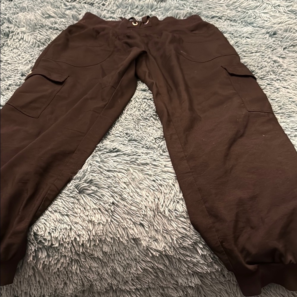Women’s black Cargo scrub pants